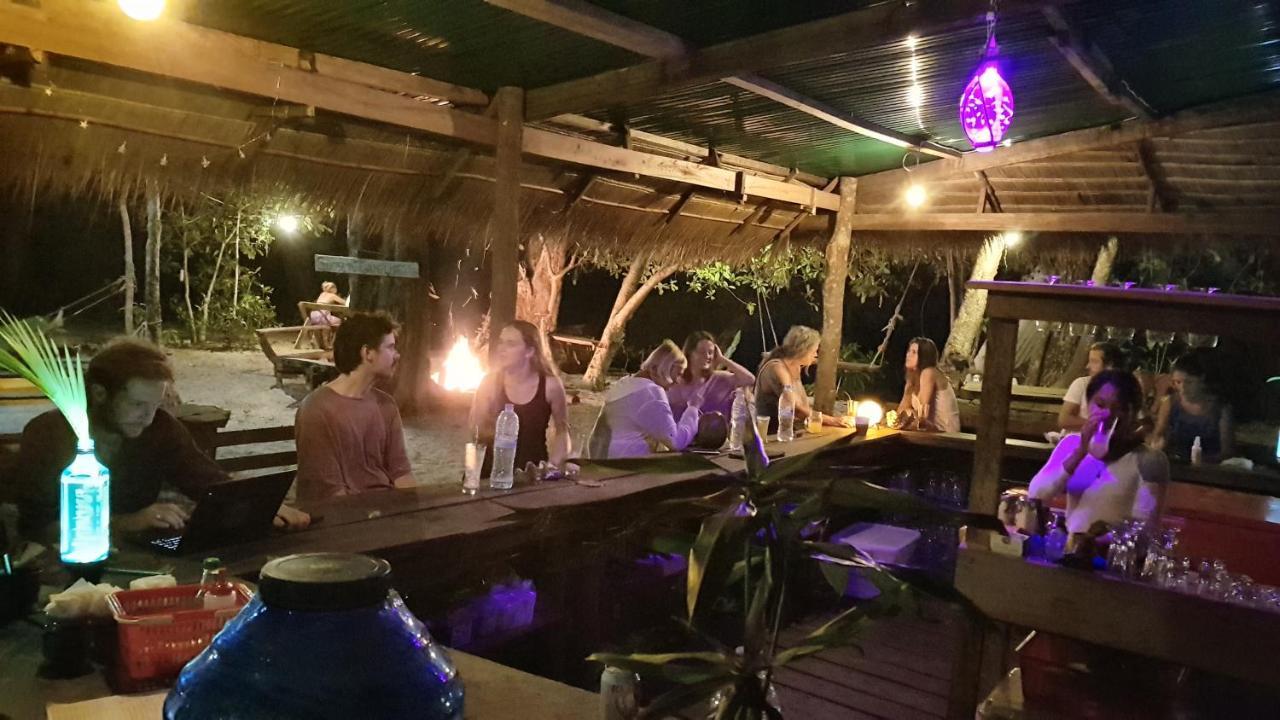 Crusoe Koh Takiev Island Hotel Koh Ta Kiev Kültér fotó
